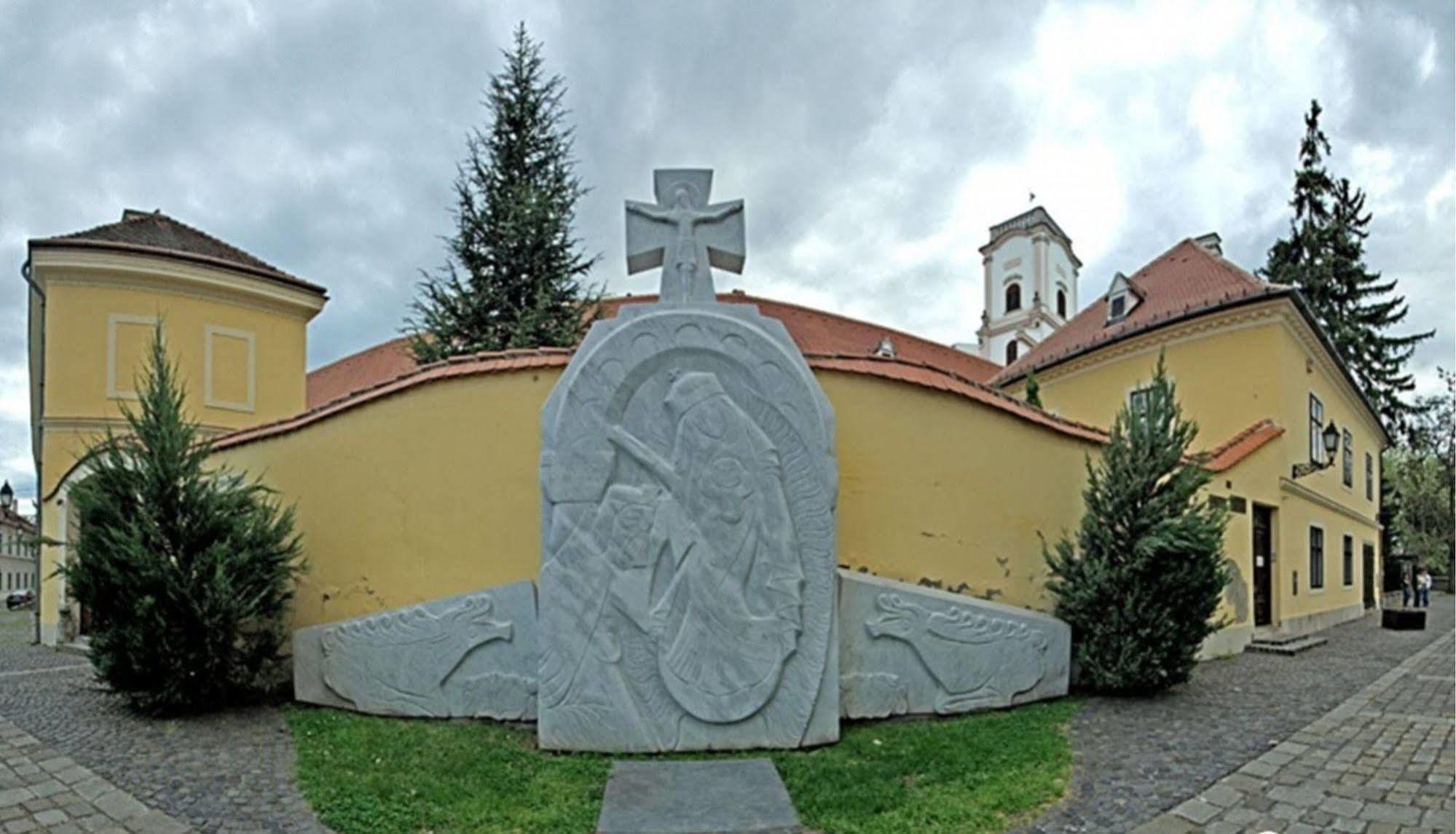 Hotel Konferencia Gyor Luaran gambar